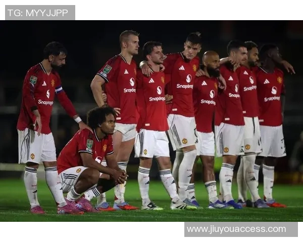 英超激战：本菲卡与AC米兰鏖战成平局战术解析引发热议